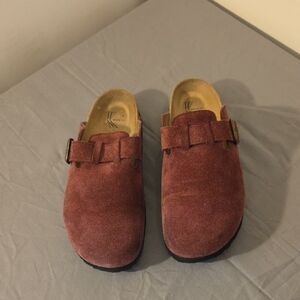 White Mountain Women's Mules - Brick Red Suede